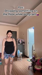 hirap na yumuko eh, relate din ba kayo mga preggy mommy?🤰#highlightseveryone #mommybraicel #fypシ゚viralシ #followers #33weekspregnant | Mommy Braicel