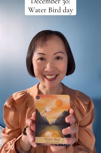 December 30, Water Bird day. Yin Water in the heavenly frequency of the day, associated with planet Mercury, highlights the ways we communicate, while the Bird as a pure Yin Metal sign helps us express the self through our words and action. As a Peach Blossom sign the Bird or what’s traditionally known as the Rooster has a way of expressing their truth with charm. In the Chinese calendar, today is called a Receive day, which is a good day to ask for assistance or receive the kindness of others. 