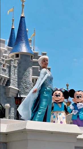 Would you sing “Let It Go” with Elsa, Mickey, and Minnie at Cinderella Castle? ❄️🏰🎀