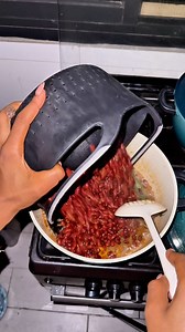 🫘 Ma recette du HARICOT ROUGE SAUTÉ avec du PLANTAIN MUR VAPEUR by The Queen 😋 Et toi, tu fais le tien comment? | Nancy ONGOLO