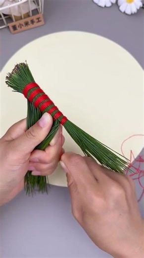 DIY Mini Pine-Needle Broom for Labor Day! Fun Craft w/ Kids #DIY #KidsCraft #LaborDay