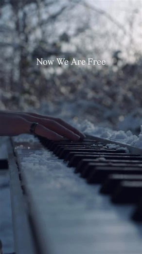 A melody that melts the heart, as sun on snow — ‘Now We Are Free’ (Gladiator) emotional piano cover “In a world of glass, you can try not to cut yourself - remaining a prisoner - or free yourself, bleeding.” ❄️🤍 #nowwearefree #gladiator #piano #emotionalmusic aesthetic | James Malikey