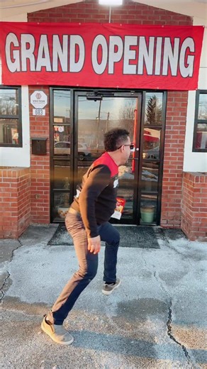 Pupusas City Restaurant es un restaurante latino especializado en comida estilo salvadoreña/centroamericana ubicado en 683 Carey Ave, Hanover Township, PA 18706. ￼ • 📍 Cocina típica con pupusas artesanales clásicas y creativas (como la famosa Big Yammy) y otras opciones frescas y sabrosas directamente inspiradas en la tradición salvadoreña y latina. ￼ • ⏰ Suele estar abierto todos los días de 9 AM a 9 PM. ￼ • ☎️ Teléfono: (570) 822-2460. ￼ • 🍽️ Tiene buena reputación local con reviews generalm