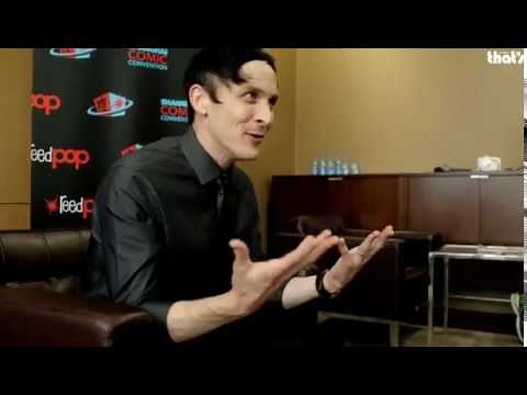 Gotham's Robin Lord Taylor does the penguin walk + Interview