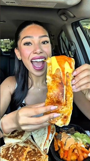 Taco Bell Mukbang 🤯 INSANE Crunch & Cheese Pull | Asmr🔥 #tacobell #mukbang #asmr