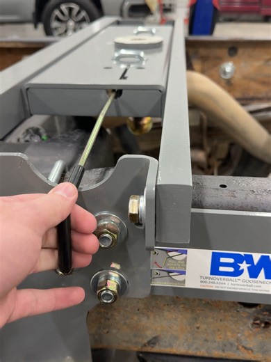 The B&W gooseneck hitch, shown with the bed removed. #B&W #gooseneckhitches #bwturnoverball #truckhitches #truckaccesories #truckupfitter #upfitranch #ballhitchkit #ballhitch #truckbeds #truckmods #truckbuild