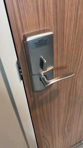 talk about an obnoxiously loud lock, Onity the “king of hotel locks”