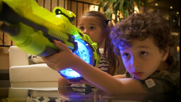 Best Choice Products Kids XL Foam Dart Alien Blaster Toy w/ 40 Glow-in-The-Dark Darts, Green