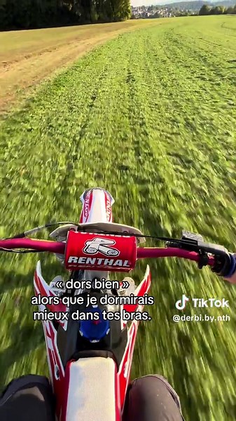 La passion pour les motos cross : CRF 50cc et Derbi 50cc