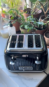 Wonder why your toast is burning? Your toaster tray needs emptying!🫣 | AO