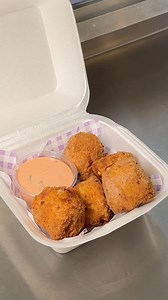 Three types of crab meat #icatereventsfoodtruck #klfy #acadianaeats #klfy #lafayette #louisiana | KLFY Gerald Gruenig