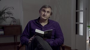 30 χρόνια Orbis Literæ Το ελληνικό θέατρο συναντά την Orbis Literæ Ο Άκης Σακελλαρίου διαβάζει το βιβλίο του Hans Fallada «Λύκος ανάμεσα σε λύκους» και ο Θανάσης Τριαρίδης μιλάει για το βιβλίο. Βρείτε το: Τόμος Α΄ https://www.dardanosnet.gr/product/lykos-anamesa-se-lykous-tomos-a/ Τόμος Β΄ https://www.dardanosnet.gr/product/lykos-anamesa-se-lykous-tomos-b/ Δείτε όλα τα βιβλία της Orbis Literæ: https://www.dardanosnet.gr/book_category/logotechnika/orbis-literae/ | Βιβλιοπωλείο Gutenberg