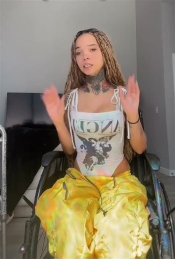 Gena Tew | Update 🤷🏻‍♀️ | Instagram