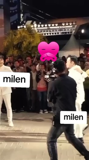 milenqu.jawa barat on Instagram: "valen nundukin kepala hanya pas depan mila begitu debaliknya😍"