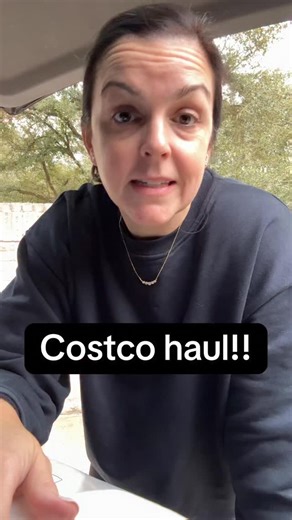 Diabetes Dietitian🥑 Mary Ellen on Instagram: "Week before Christmas Costco haul with a registered dietitian, mom of 3, living with type 1 diabetes and celiac… and none of the other people in my house have those things 🙃 as a note, not everything I purchase is gluten-free, nor is everything I purchase always the most blood sugar, friendly… Sometimes the things I purchase are intended for the other people in our house and not just me. Just something to keep in mind. 👍 #costco #diabetes #costcos