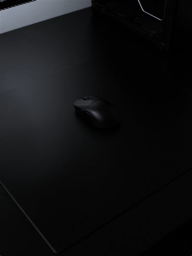 monochrome #desksetup #mousepad
