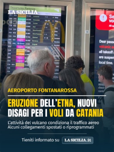 ✈️🌋 Nuovi disagi per chi deve volare da Catania. L’attività dell’Etna continua a influenzare il traffico aereo a causa della presenza di cenere vulcanica nell’atmosfera. Per motivi di sicurezza, alcuni voli sono stati modificati, spostati o riprogrammati. Le compagnie aeree e lo scalo etneo stanno monitorando costantemente l’evoluzione della situazione, con possibili variazioni agli orari e alle rotte. Ai nostri microfoni abbiamo raccolto le testimonianze di turisti e passeggeri italiani rimast