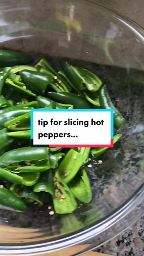 Slicing Hot Peppers Safely: Pro Tips and Life Hacks