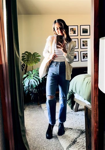 This is what happens when you go to a book swap with zero self-control. Pulled up to @ColoSpringsBookSwapSociety listening to an amazing book (Conform by Ariel Sullivan… SO GOOD) and left with a TBR glow-up I was not prepared for 😌📚 Swapping books with fellow book lovers and walking out with Lessons in Chemistry, The Housemaid, and Iron Widow (plus a few extras because obviously). Book swaps are dangerous in the best way. So tell me—which one should I read first? ✨ #bookswap #books #booktok #b