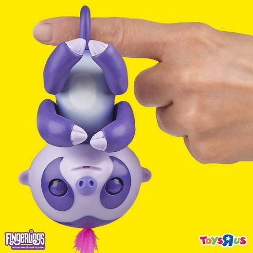 MEET MARGE! 🎉 👆 The Fingerlings Baby Sloth... coming soon to a finger near YOU! http://bit.ly/2nfKxxp | Toys R Us UK