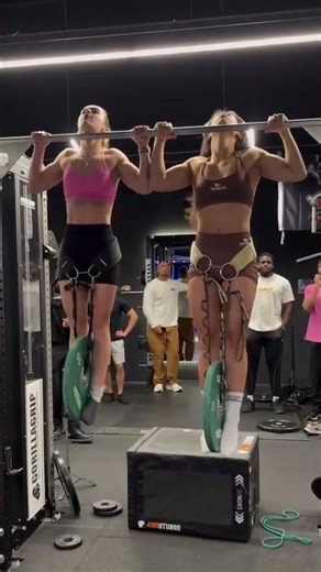 Girls Crushing Weighted Pull-Ups! Strength & Progression 💪