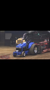 “Totally Hooked” Light Limited Super Stock Tractor driving right up to the sand pile at the 2024 TNT Truck & Tractor Pull Kentucky Invitational! #TractorPulling #Horsepower #Motorsport #Turbocharged #Diesel #NewHolland | Thurston Pulling Photos