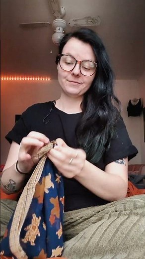 Un foulard, 4 styles de coiffure faciles & tendances ✨ #secondemain #fashion #vintage #ootd #thrift