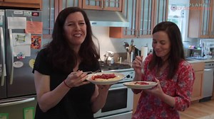 Learn the unwritten recipe behind their grandma's famous strawberry pie! | Only Good TV - Hooplaha