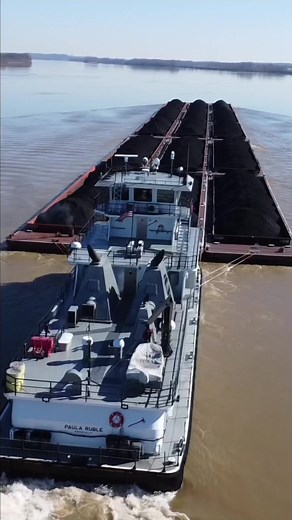 Exploring Towboat Life on the Rivers