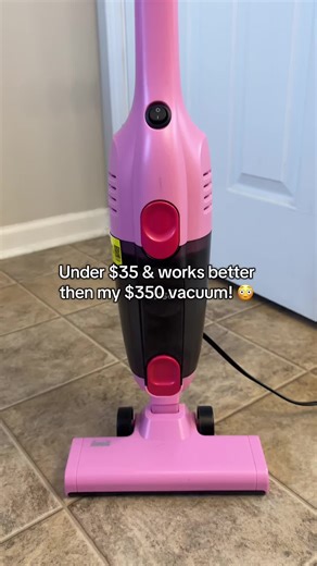 If your old vacuum is hanging on by a thread, this one fixes that real quick. Strong 15KPa suction, lightweight as all, and it stands on its own so you’re not fighting it between rooms. The 0.8L dust cup means fewer trips to the trash, and the filtration system actually traps the tiny stuff so your air isn’t gross. Works on hard floors, low-pile carpets, tile—whatever you’ve got. #tiktokshopblackfriday #tiktokshopcybermonday