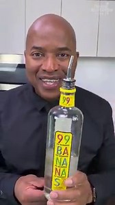 The Mystery Machine!!! Who else loves 99 Bananas?? 🍌🍌🍌 | Tipsy Bartender