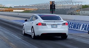 Tesla Model S Performance Rips Down The Quarter Mile In 10.45 Seconds | Carscoops