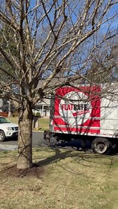 Smooth Moves from Start to Finish with FlatRate Moving At FlatRate Moving, we offer full-service moves designed to make your life easier. From expert packing and furniture prep to carefully protecting your walls and floors, our professional team handles every detail with care. 📍Book your move today with the most professional team in New York. #FlatRateMoving #FullServiceMove #MovingMadeEasy #NYCMovers #ProfessionalMovers #NewYorkMoving #NoSurpriseCosts | FlatRate Moving