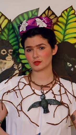 Frida Kahlo costume #fridakhalo #frida #halloweencostume #halloweencostumeideas #diycrafts
