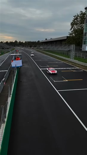 Negozio TIM Fiumicino on Instagram: "Vuoi un WiFi più veloce? ⚡️ È arrivato il nuovo TIM HUB Ultra con tecnologia WiFi 7… e per i nuovi clienti è incluso 🙌 E puoi aggiungere i pacchetti TIMVISION con Netflix, Disney+, DAZN e altri servizi… a partire da 27,90€ al mese 🎬✨ Passa a trovarci in store e attiva l’offerta. Ti aspettiamo! #timitalia #timstore #ultravelocità"