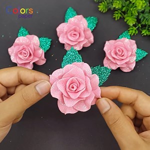 272K views · 11K reactions | En este tutorial, te mostraré cómo hacer rosas hermosas utilizando foami o goma eva desde cero. Únete a nosotros mientras exploramos el mundo de las manualidades con foami y aprendemos a crear rosas de forma fácil y rápida, comenzando desde cero. | Colors Paper | Facebook