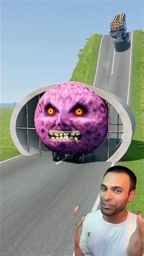 Green Bus vs Ultimate Tunnel Grid Crash! 😱💥