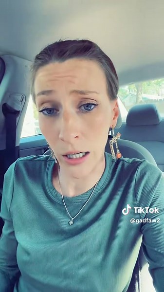 Hotel Guest Complaints: A Hilarious Exchange