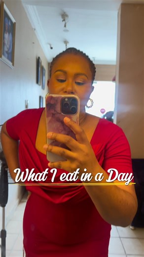 One Big Flex about this protein powder is that it keeps you fuller longer and you would forget you still need to eat…still nutrient dense and giving the body exactly what it needs 💞 #whatieatinday #Proteinpowder #fyp #foryourpage