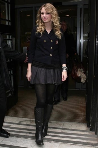 Taylor Swift's Outfits: A Style Moodboard