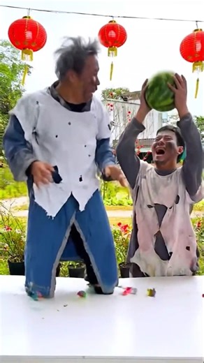 Funny watermelon drop challenge #WatermelonPrank #ComedyShorts #FunnyChallenge #LaughOutLoud