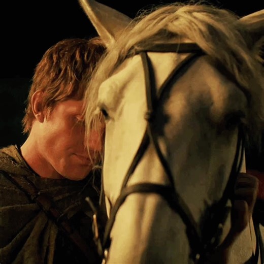 The Best Brown Eye Contacts for Fanfic Characters