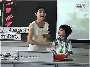 《School Things》执教：蒙秀桃） 广东省新课程小学英语优质课评比暨观摩