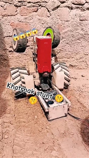 Remote control tractor with stunt 🤫🤫😱😱#handmade #tractor #powerful #stunt #trending #viral #shorts