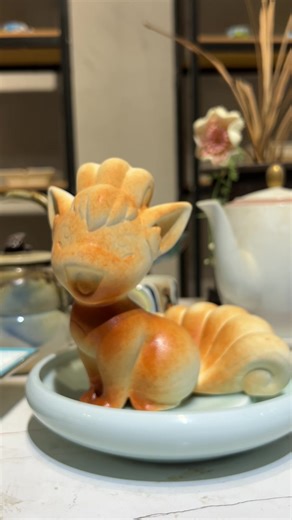 Vulpix’s color looks like toasted bread 🍞—Don’t you feel like eating it 🤤🤤🤤#fypシ #pokemon #handmade #porecelain #ceramimon
