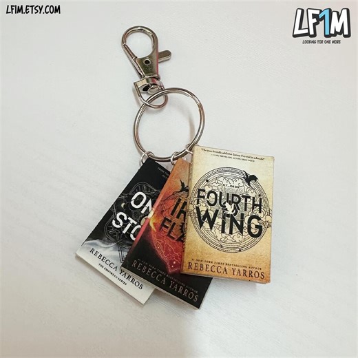 Custom Book Keychain | Single Book or Series Options | Bookish Gift - Etsy