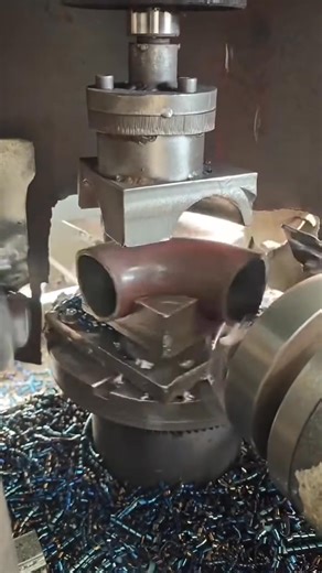 Seamless steel pipe elbow chamfering process - good tools and machinery make work more efficient | Sammy Deleon