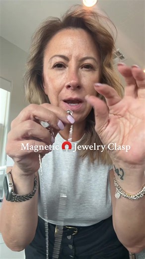 Who else struggles with putting necklaces on? 🙋‍♀️ This little magnetic clasp just snaps together—no more fighting with tiny hooks or asking someone to help! Game changer for getting ready fast ✨ #necklacehack #jewelrytips #magneticclasp #necklaces #tiktokmademebuyit