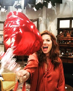 24K views · 680 reactions | It’s THURSDAY!!! Sending you love from the Will & Grace set!❤️ #davidschwimmer is back #tonight! | Debra Messing | Facebook