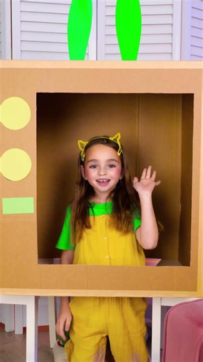¡Transforma una caja en una televisión! Creatividad infantil en acción 😲✨